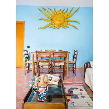 Sun House 3 Apartment