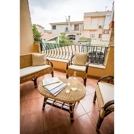 Sun House 3 Apartment Villasimius